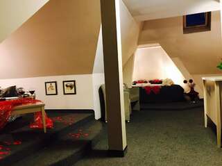 Отель Hotel Amalia Кудова-Здруй Двухместный номер Делюкс с 1 кроватью или 2 отдельными кроватями-4